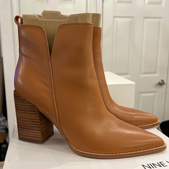 Birds Block Heel Booties in Caramel Sz 11 - BNIB!! - Picture 5 of 10